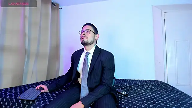 pleasurecompany3 online show from March 18, 2025, 7:10 pm