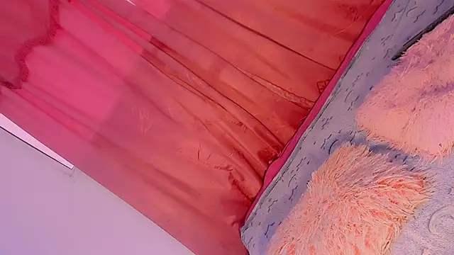 Snapshot of Mariana-ofc chatting on September 15, 2025, 11:54 am Mariana-ofc online show from September 15, 2025, 11:54 am