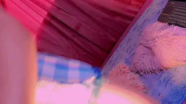 Snapshot of Mariana-ofc chatting on September 24, 2025, 12:08 pm Mariana-ofc online show from September 24, 2025, 12:08 pm