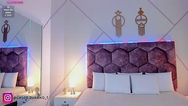 Snapshot of Chloe_Durand_ chatting on October 3, 2025, 8:06 pm Chloe Durand online show from October 3, 2025, 8:06 pm