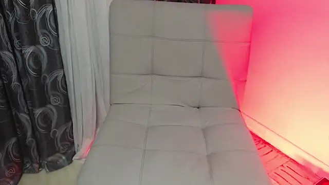 Taylor dolll online show from October 22, 2025, 2:56 am