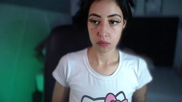 Taylor dolll online show from November 20, 2025, 6:40 pm