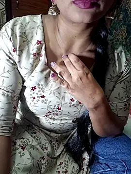 Snapshot of Shalini_telugu09 chatting on September 26, 2025, 2:43 pm Shalini telugu09 online show from September 26, 2025, 2:43 pm