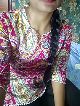 Snapshot of Shalini_telugu09 chatting on October 8, 2025, 6:33 am Shalini telugu09 online show from October 8, 2025, 6:33 am