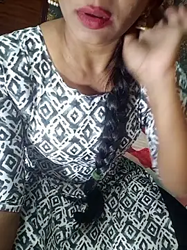 Snapshot of Shalini_telugu09 chatting on October 29, 2025, 2:19 pm Shalini telugu09 online show from October 29, 2025, 2:19 pm