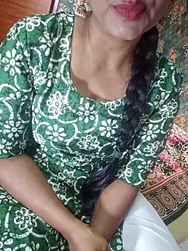 Snapshot of Shalini_telugu09 chatting on November 25, 2025, 6:57 am Shalini telugu09 online show from November 25, 2025, 6:57 am