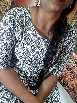 Snapshot of Shalini_telugu09 chatting on November 26, 2025, 7:53 am Shalini telugu09 online show from November 26, 2025, 7:53 am