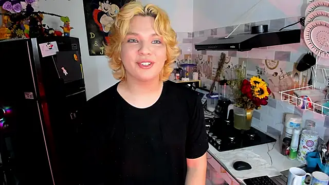 Snapshot of adam_angelssss chatting on October 28, 2025, 3:36 pm adam angelssss online show from October 28, 2025, 3:36 pm