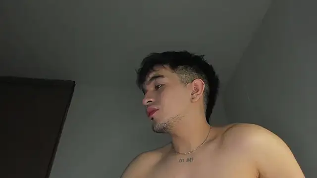 cmzo  online show from November 8, 2025, 3:39 am