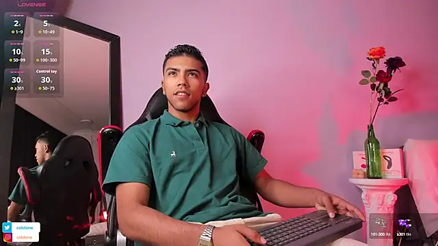 Colstorw  online show from October 4, 2025, 10:46 am