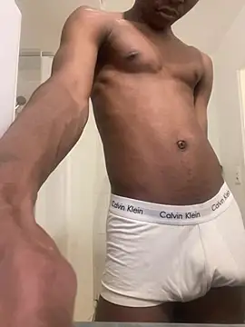 Renoirmonter online show from March 18, 2025, 11:42 pm