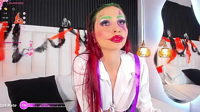 Snapshot of MartinaGracex chatting on October 28, 2025, 10:56 pm MartinaGracex online show from October 28, 2025, 10:56 pm