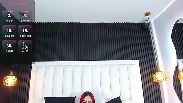 Snapshot of MartinaGracex chatting on November 21, 2025, 10:52 pm MartinaGracex online show from November 21, 2025, 10:52 pm