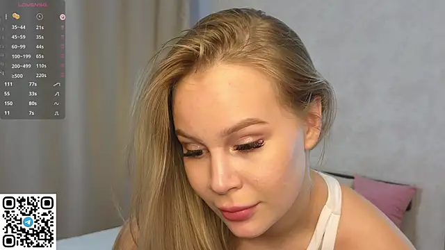 Snapshot of cassiemurr_ chatting on March 21, 2025, 9:56 am cassiemurr online show from March 21, 2025, 9:56 am