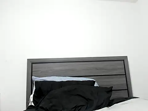 peachgoddess online show from September 20, 2025, 3:40 am