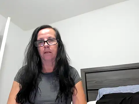 peachgoddess online show from October 6, 2025, 3:15 am