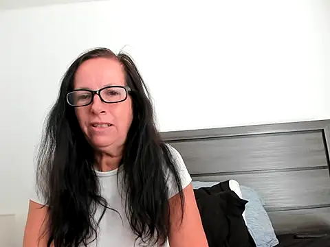 peachgoddess online show from October 20, 2025, 1:55 pm