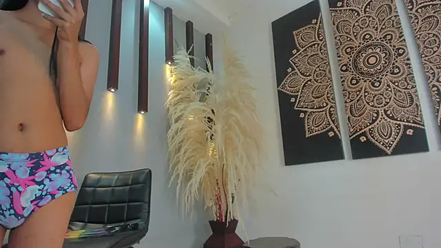 Snapshot of lunastorm_ chatting on March 21, 2025, 1:34 pm lunastorm online show from March 21, 2025, 1:34 pm