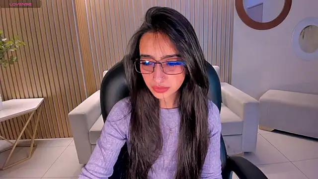 LarisaSmirnov online show from October 24, 2025, 5:37 am