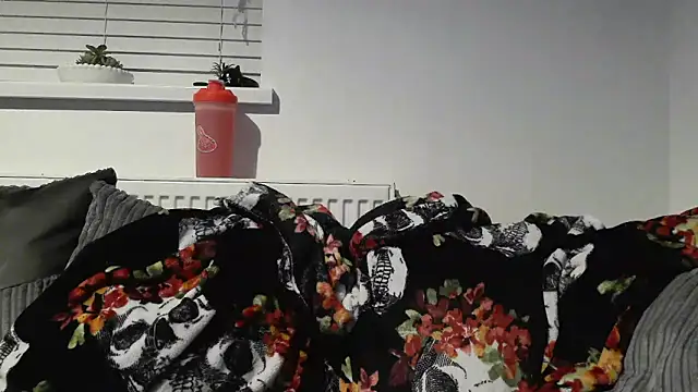 Snapshot of Sizzling_Indie36 chatting on September 28, 2025, 12:27 am Sizzling Indie36 online show from September 28, 2025, 12:27 am