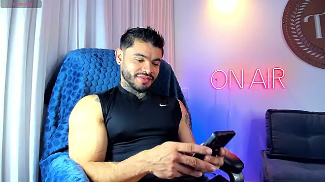 thiagoferrari2 online show from November 15, 2025, 2:53 am