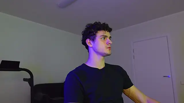 Snapshot of Brad_Holloway chatting on November 5, 2025, 2:17 pm Brad Holloway online show from November 5, 2025, 2:17 pm