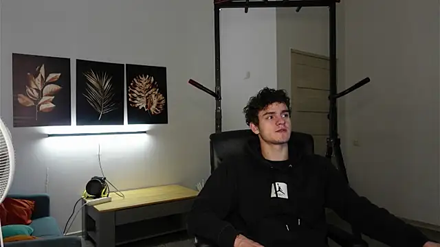 Snapshot of Brad_Holloway chatting on November 20, 2025, 6:24 am Brad Holloway online show from November 20, 2025, 6:24 am