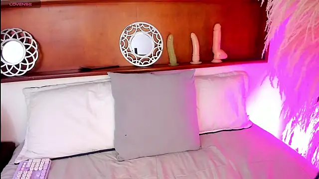 Snapshot of Eimmy_bm chatting on March 21, 2025, 9:23 pm Eimmy bm online show from March 21, 2025, 9:23 pm