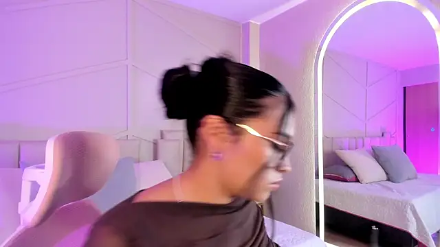 Snapshot of Eimmy_bm chatting on September 30, 2025, 5:07 pm Eimmy bm online show from September 30, 2025, 5:07 pm