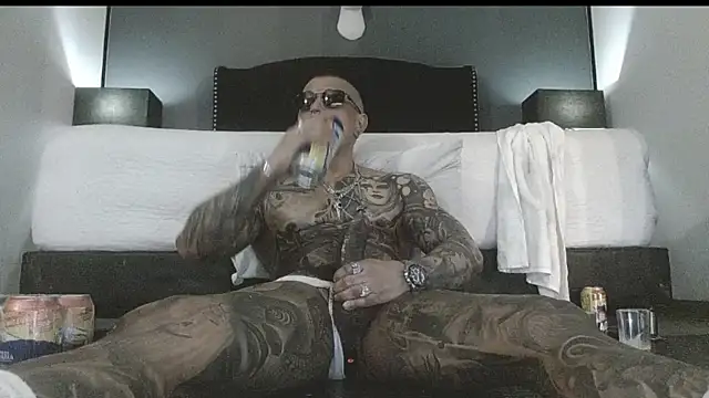 Snapshot of danilog515 chatting on September 29, 2025, 12:05 am danilog515 online show from September 29, 2025, 12:05 am