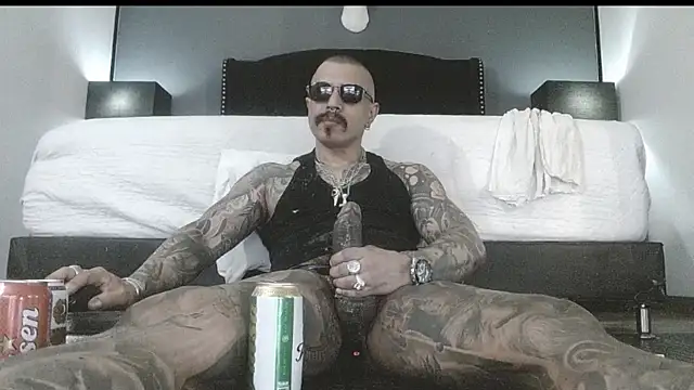 Snapshot of danilog515 chatting on October 23, 2025, 9:13 pm danilog515 online show from October 23, 2025, 9:13 pm