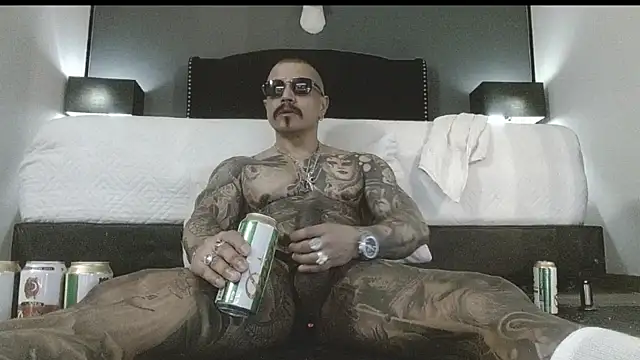 Snapshot of danilog515 chatting on November 4, 2025, 6:12 am danilog515 online show from November 4, 2025, 6:12 am