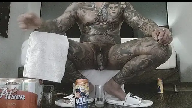 Snapshot of danilog515 chatting on November 20, 2025, 10:31 pm danilog515 online show from November 20, 2025, 10:31 pm