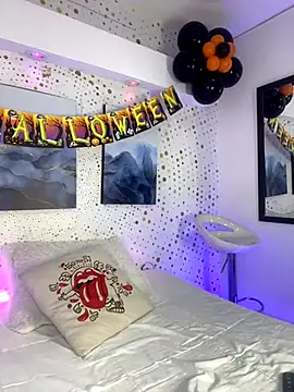 Andy Leex online show from October 17, 2025, 8:11 pm