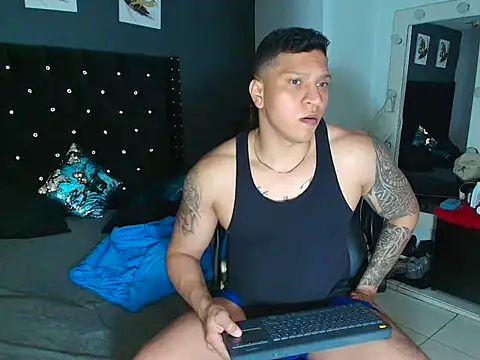 ethan dalton  online show from October 22, 2025, 3:29 am