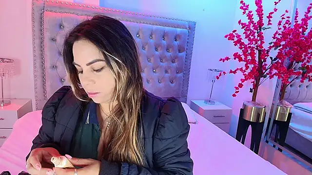 Lia adamsss online show from November 5, 2025, 3:17 am