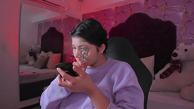 abby roux online show from November 8, 2025, 3:50 am