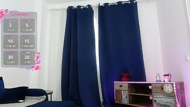 Snapshot of TerresaDiamond chatting on November 24, 2025, 6:57 am TerresaDiamond online show from November 24, 2025, 6:57 am