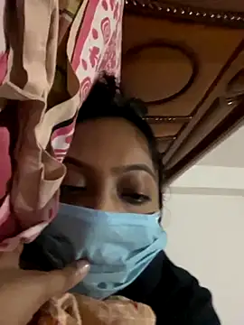 Nia-Stream online show from December 2, 2025, 8:04 pm