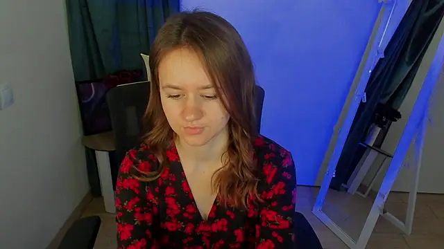 Catherine e online show from November 24, 2025, 7:46 pm