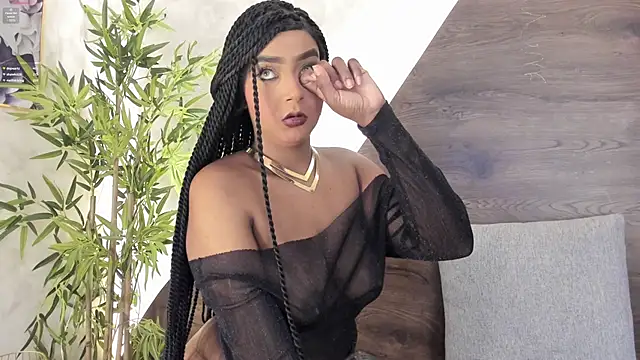 mia lacy  online show from November 17, 2025, 7:30 pm