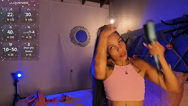 Snapshot of Danna_williamss chatting on October 25, 2025, 12:13 pm Danna williamss online show from October 25, 2025, 12:13 pm