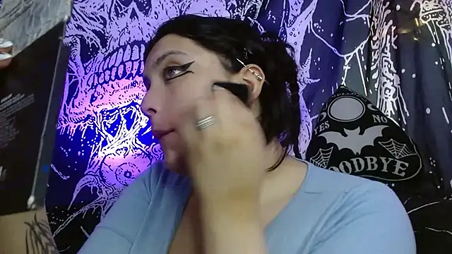 mikaskullcs online show from September 27, 2025, 4:28 am