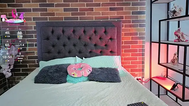 Snapshot of KattyPaez chatting on November 4, 2025, 5:23 pm KattyPaez online show from November 4, 2025, 5:23 pm