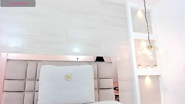 Snapshot of ankara_brownn chatting on March 19, 2025, 8:00 pm ankara brownn online show from March 19, 2025, 8:00 pm