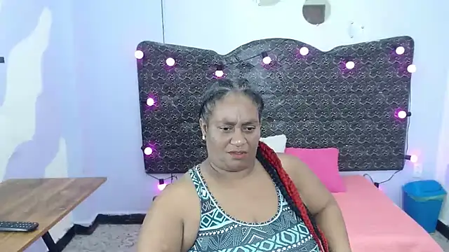 Snapshot of Sharon-stager chatting on September 15, 2025, 10:21 pm Sharon-stager online show from September 15, 2025, 10:21 pm