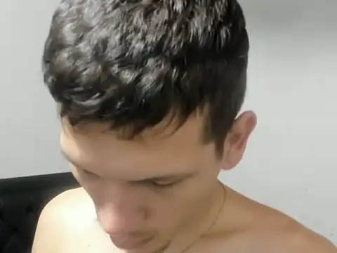 Snapshot of kevinkewman chatting on October 9, 2025, 12:47 pm kevinkewman online show from October 9, 2025, 12:47 pm