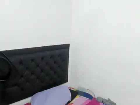 Snapshot of kevinkewman chatting on November 15, 2025, 1:07 pm kevinkewman online show from November 15, 2025, 1:07 pm