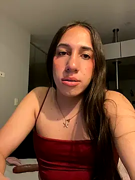 Snapshot of Tiana_Paez1 chatting on December 2, 2025, 1:11 am Tiana Paez1 online show from December 2, 2025, 1:11 am