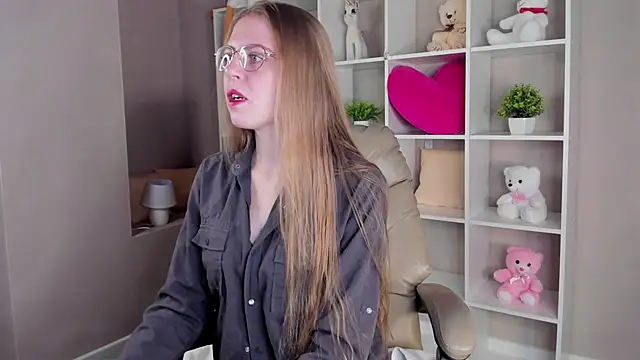 Joann Shermann online show from November 11, 2025, 1:16 am